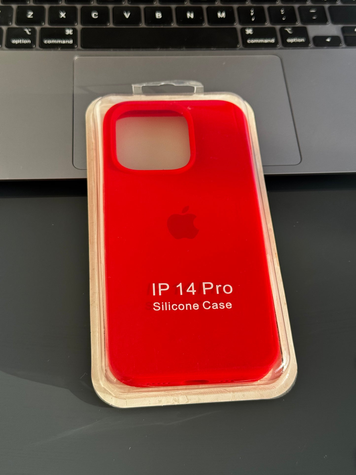 Carcasa tipo original con abertura en cámara: iPhone 14PRO 📱