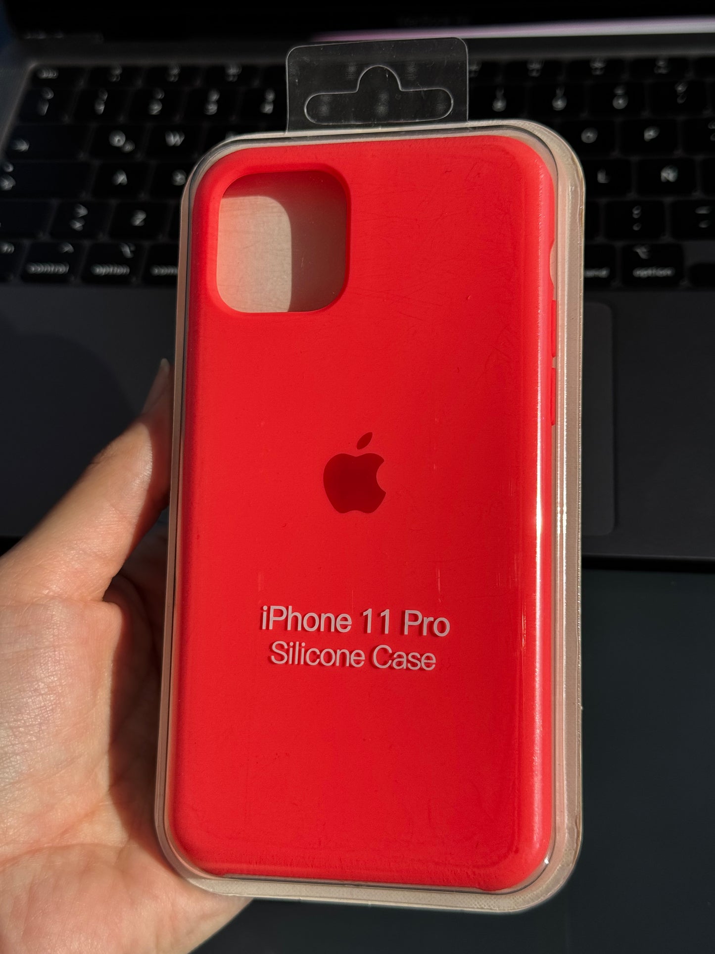 Carcasa tipo original con abertura de cámara: iPhone 11 PRO📱