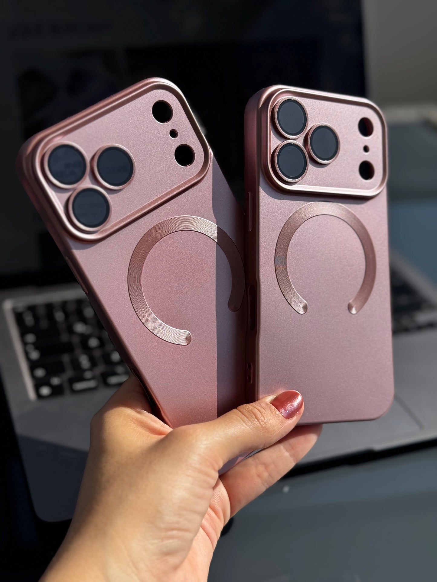 Carcasa MagSafe RoseGold , con protección en cámara 📷