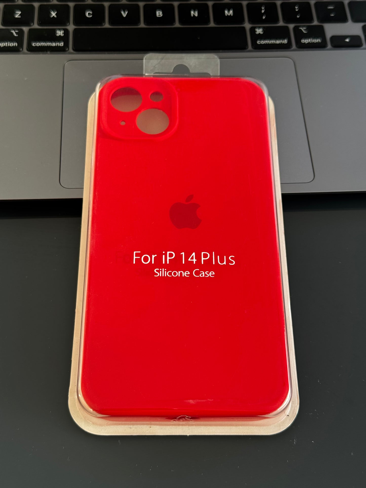 Carcasa tipo original, con protección en cámara: iPhone 14PLUS 📱