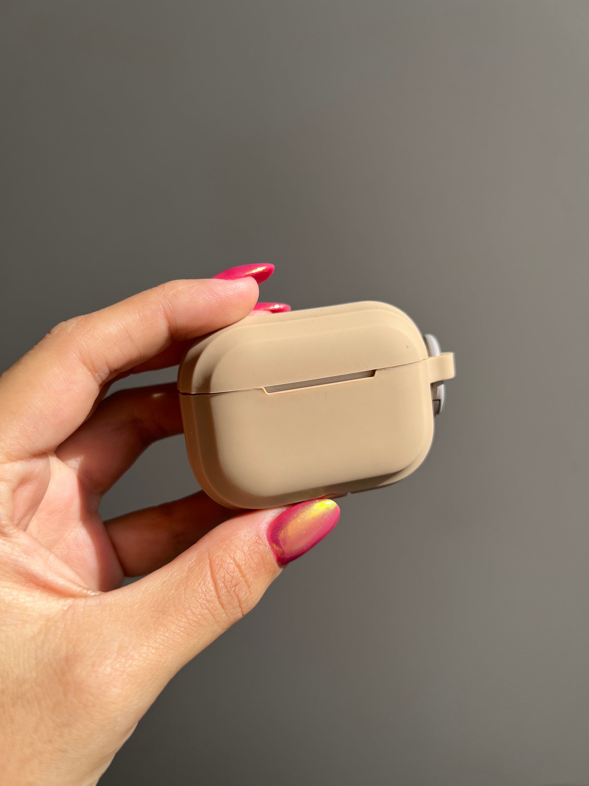 Briana Smith Nudeairpods Pro Chirping Sound